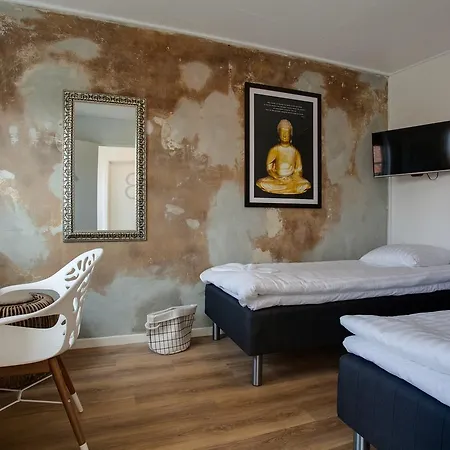 Hotel B4U Bed & Breakfast 2*