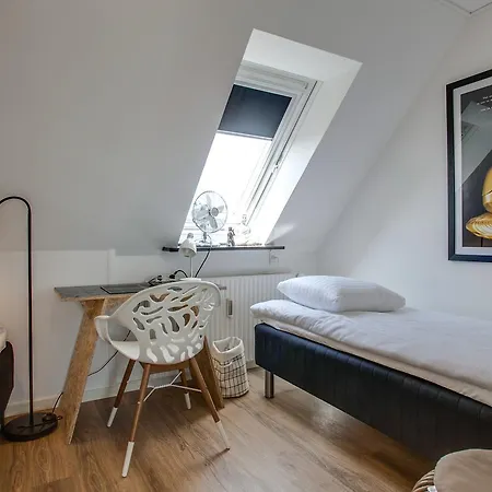 Hotel B4U Bed & Breakfast 2*